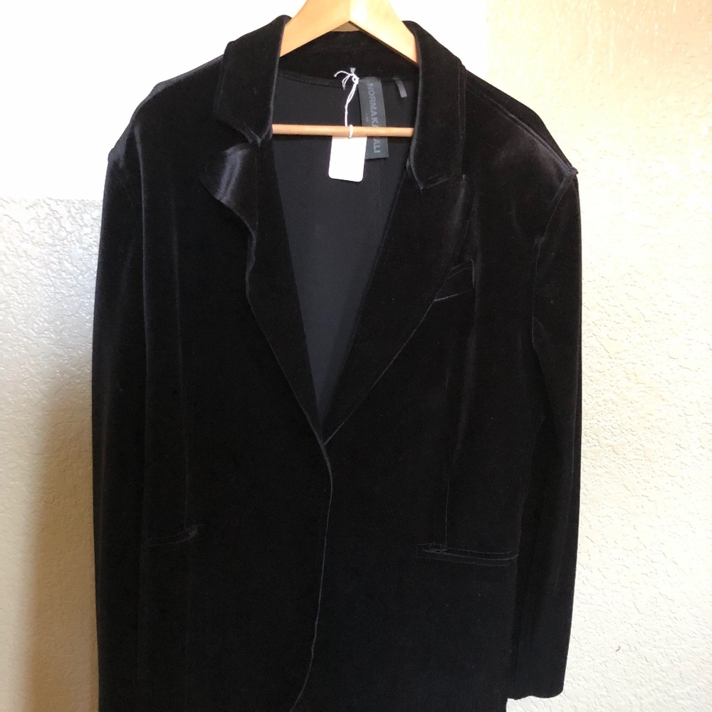 Norma Kamali velvet single breasted blazer black